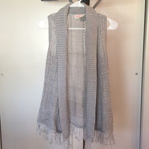 Girl’s Gray Sleeveless Cardigan